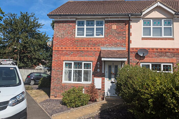 2 Bedroom Semi-Detached House For Sale In Chaffinch Drive, Kingsnorth, TN23