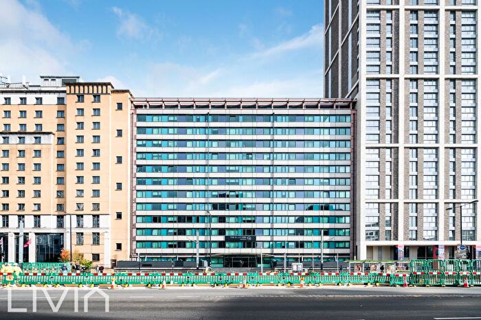 2 Bedroom Flat To Rent In Quarters Apartments, Wellesley Road, CR0