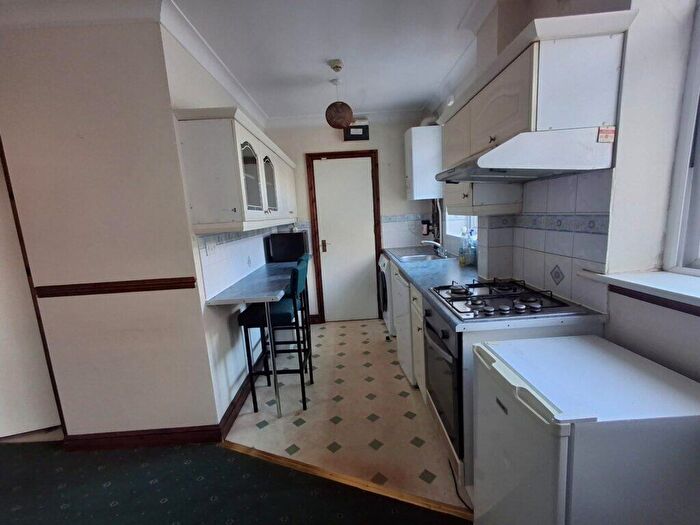 1 Bedroom Flat To Rent In Devon Road, Leeds, LS2