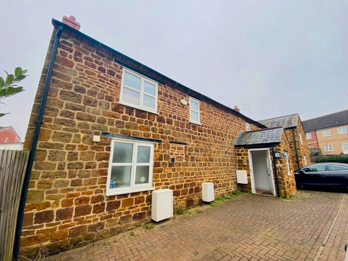 1 Bedroom Flat To Rent In Blisworth Close, Tunnel Hill Farm, Northampton, NN4