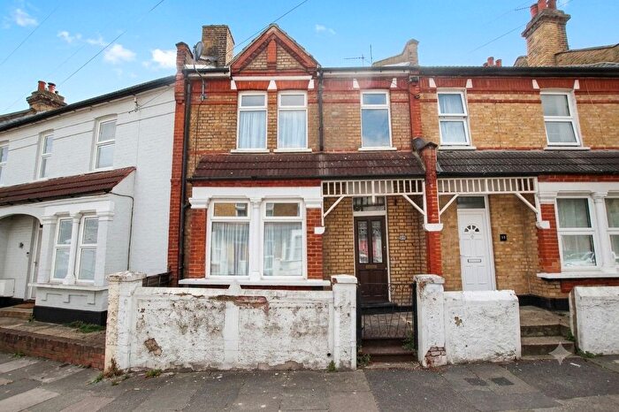 2 Bedroom Terraced House For Sale In Roydene Road, Plumstead, SE18