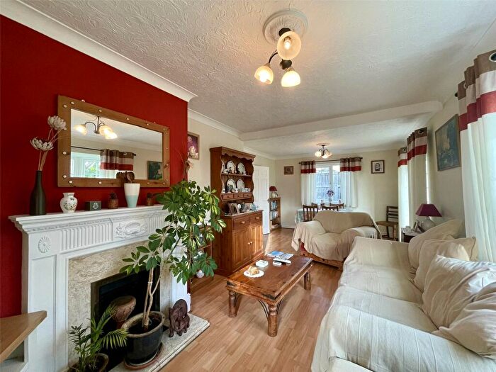 3 Bedroom Bungalow For Sale In The Street, Rickinghall, IP22