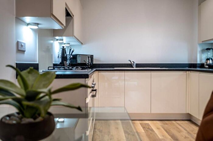 1 Bedroom Flat To Rent In Wey Corner, Guildford, , Guildford, GU1