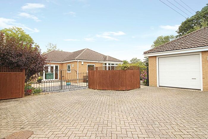 2 Bedroom Bungalow For Sale In Peakirk Road, Deeping Gate, PE6