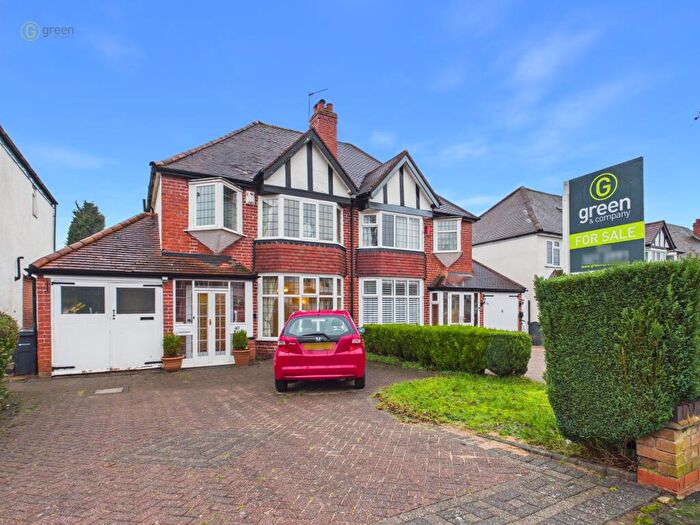 3 Bedroom Semi Detached House For Sale In Kineton Road, Sutton Coldfield, B73