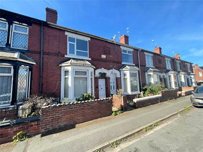 3 Bedroom Terraced House For Sale In Austerfield Avenue, Doncaster, South Yorkshire, DN5
