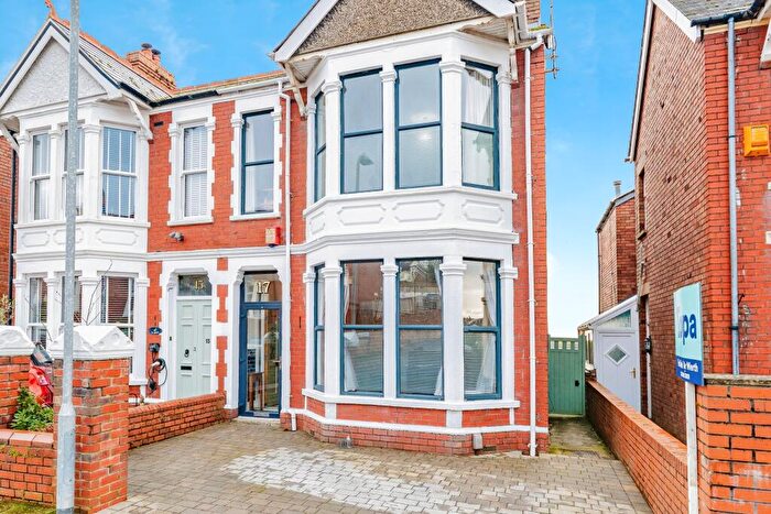 4 Bedroom Semi-Detached House For Sale In Somerset Road, Barry, CF62