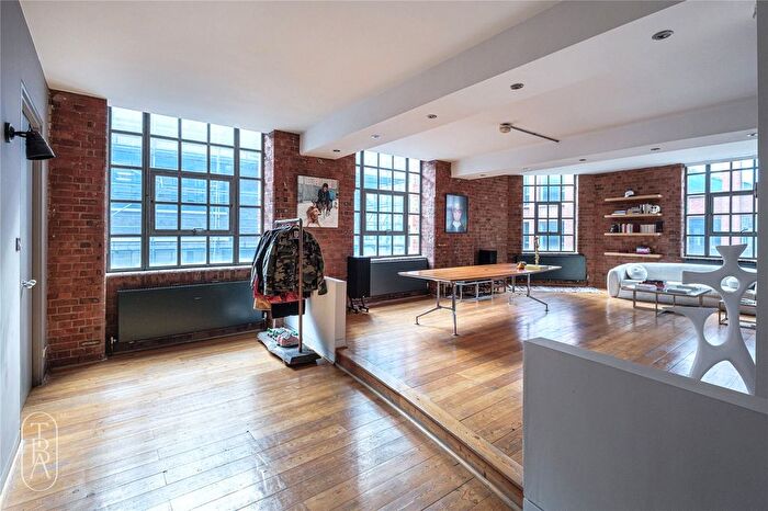 2 Bedroom Flat For Sale In Nile Street, London, N1