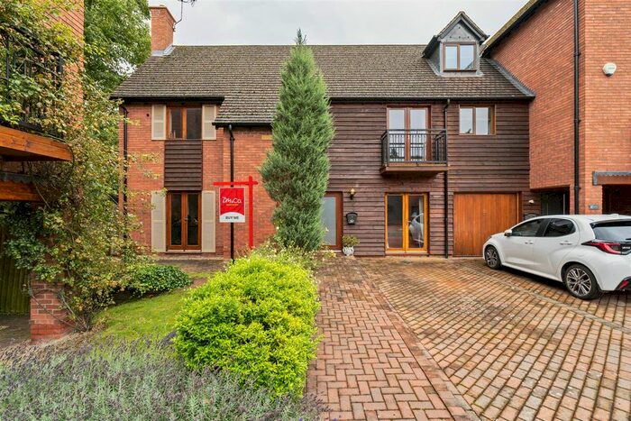 3 Bedroom Mews To Rent In Engine Mews, Hampton-In-Arden, Solihull, B92
