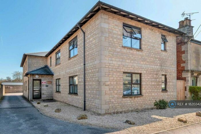 2 Bedroom Flat To Rent In Alexander Terrace, Corsham, SN13