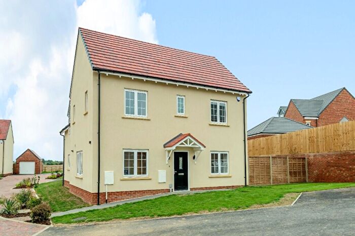 3 Bedroom Detached House For Sale In **To Be Sold With No Forward Chain**Nightingale Road, MK44