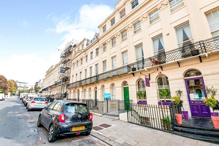 1 Bedroom Apartment To Rent In Oriental Place, Brighton, East Sussex, BN1