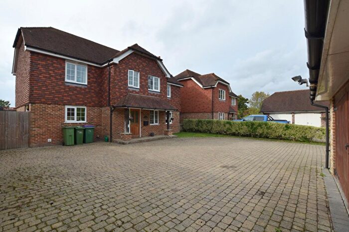 4 Bedroom Detached House For Sale In Moorstock Lane, Sellindge, TN25