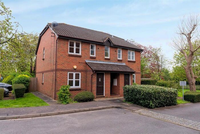 1 Bedroom Flat To Rent In Knowles Close, West Drayton, UB7