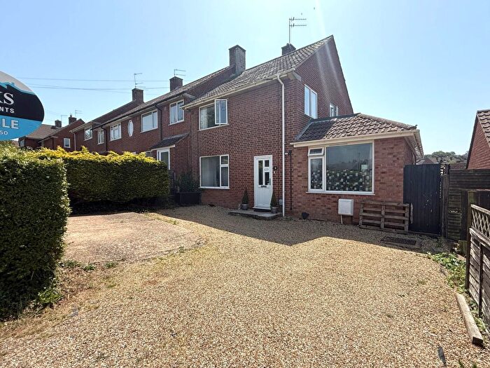 4 Bedroom End Of Terrace House For Sale In Moorfield Road, Exmouth, EX8