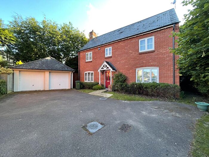 4 Bedroom Detached House For Sale In Hudson Close, Thetford, Norfolk, IP24