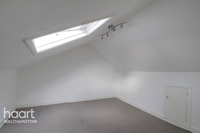 2 Bedroom Flat To Rent In St Mary Road, London, E17