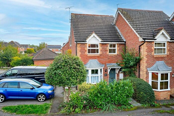 3 Bedroom End Of Terrace House For Sale In Morris Court, Aylesbury, Bucks, HP21