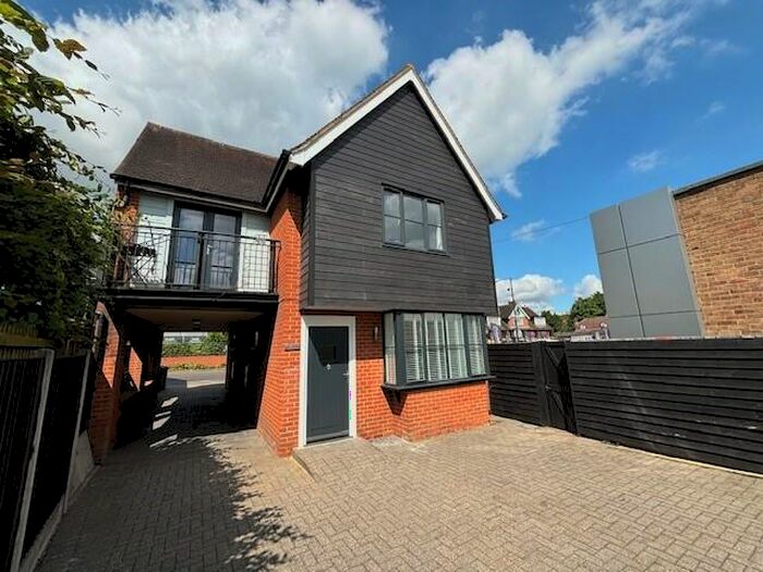 2 Bedroom Maisonette To Rent In Chapel Street, Billericay, CM12