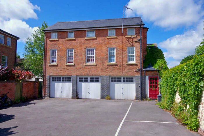 1 Bedroom Flat To Rent In St. Marys Court, Church Street, Newent, Gloucestershire, GL18