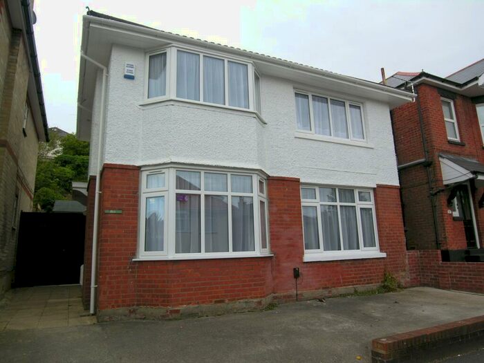 4 Bedroom House To Rent In Bedroom Detached House In Winton, BH9