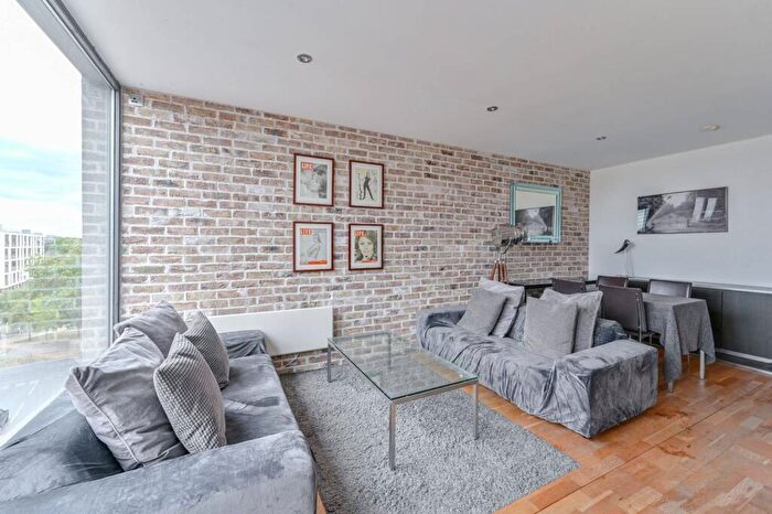 2 Bedroom Flat To Rent In Arklow Road, Deptford, London, SE14