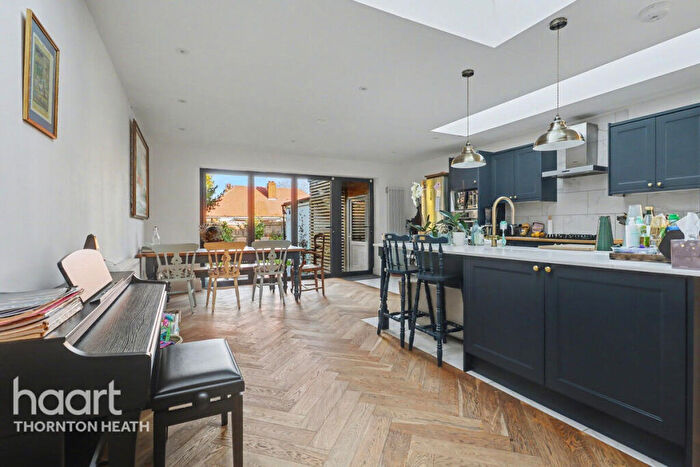 4 Bedroom Semi Detached House For Sale In Tamworth Lane, Mitcham, CR4