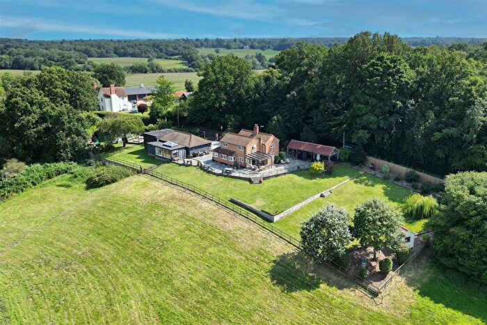 3 Bedroom Detached House For Sale In Church Road, Kelvedon Hatch, Brentwood, CM14