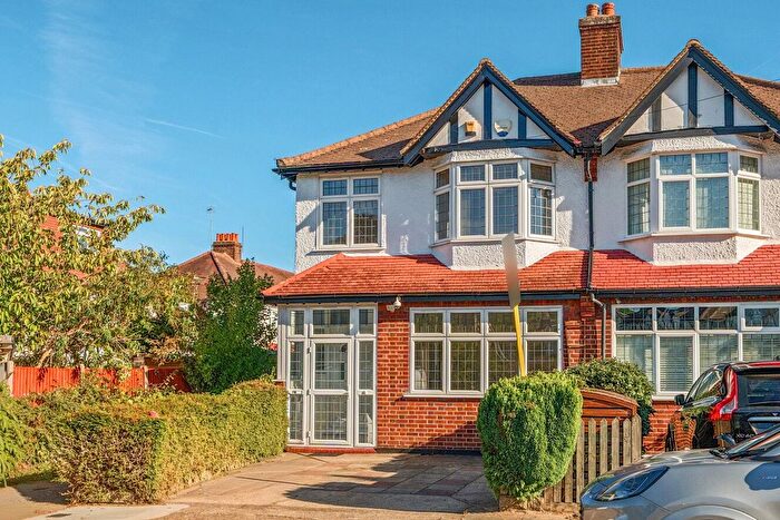 3 Bedroom Semi Detached House To Rent In Martin Grove, Morden, SM4