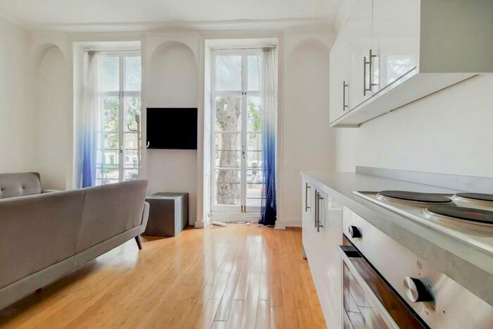 1 Bedroom Flat To Rent In City Road, Angel, London, EC1V