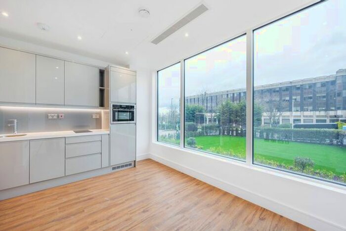 Studio To Rent In West Gate, Ealing, London, W5