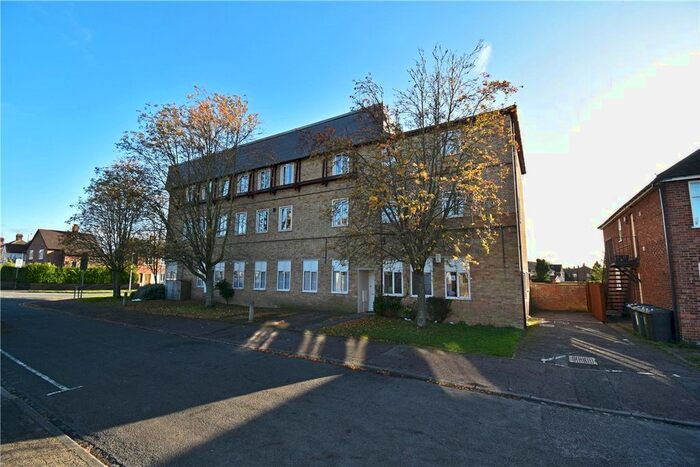 2 Bedroom Flat To Rent In Holyoake Court, Elfleda Road, Cambridge, CB5