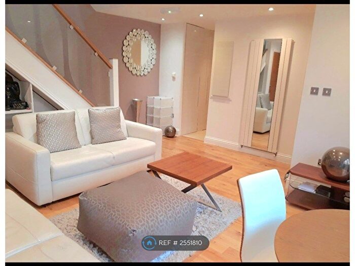 3 Bedroom Flat To Rent In Katherine Docks, London, E1W