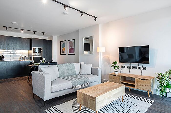 1 Bedroom Flat To Rent In N--, Edmund Point, - Scrubs Lane, London, NW10