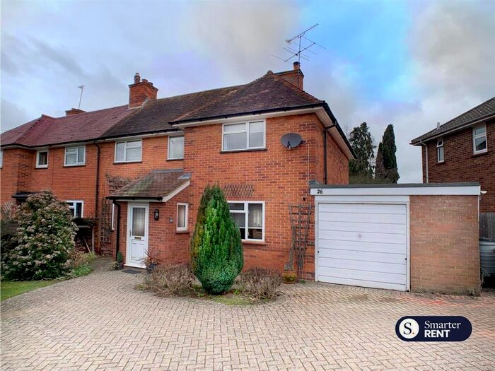 3 Bedroom Property To Rent In Roebuck Estate, Binfield, Bracknell, RG42