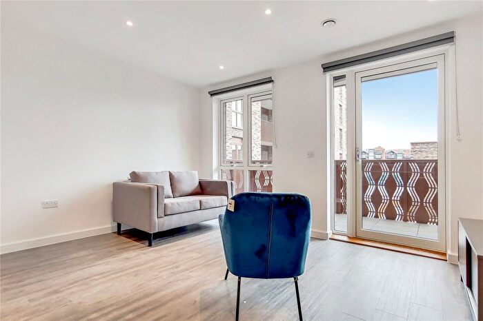 1 Bedroom Flat To Rent In Fresh Wharf Road, Barking, Essex, IG11