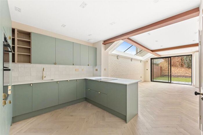 3 Bedroom Terraced House For Sale In Aveling Park Road, Walthamstow, London, E17