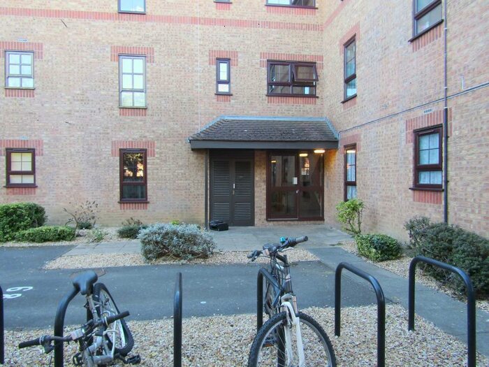 2 Bedroom Flat To Rent In Albany Walk, Peterborough, PE2