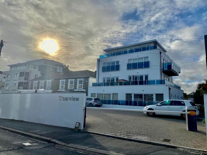 1 Bedroom Flat To Rent In Mount Wise, Newquay, TR7