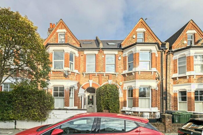 1 Bedroom Flat To Rent In Lynette Avenue, London, SW4