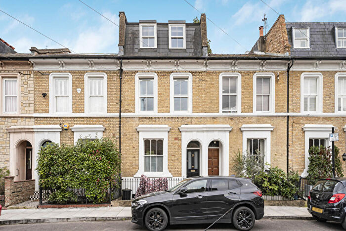 4 Bedroom House For Sale In Alderney Road, London, E1