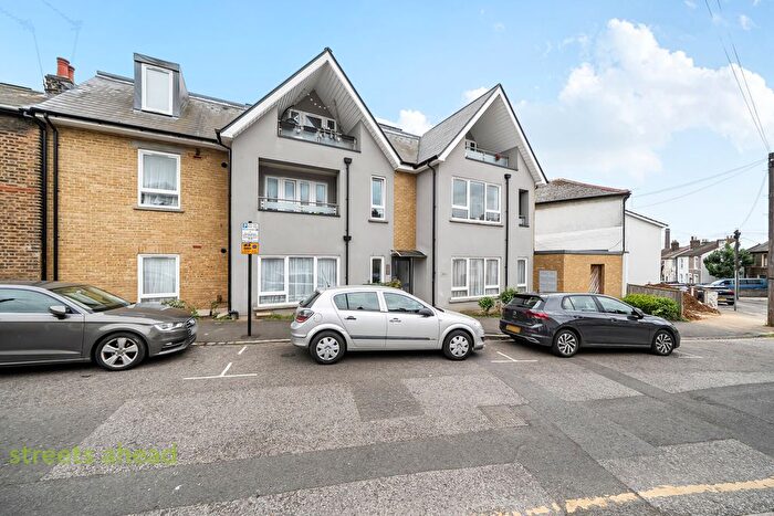 1 Bedroom Flat For Sale In Bishops Road, Croydon, CR0