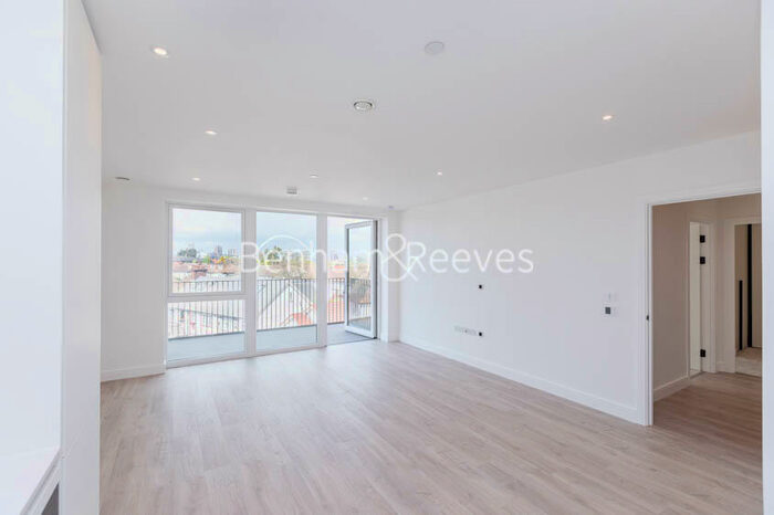 2 Bedroom Apartment To Rent In Beresford Avenue, Wembley, HA0