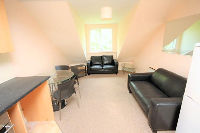 2 Bedroom Flat To Rent In Lytton Street, Middlesbrough, TS4