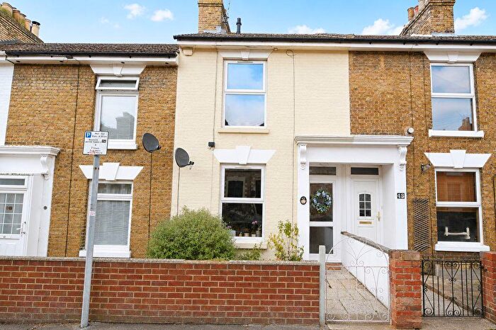 2 Bedroom Terraced House For Sale In John Street, Maidstone, ME14