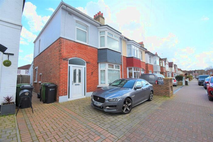 3 Bedroom Semi-Detached House To Rent In Mayfield Road, Portsmouth, PO2
