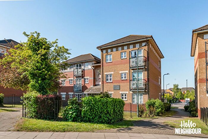 2 Bedroom Flat To Rent In De Havilland Road, Edgware, HA8