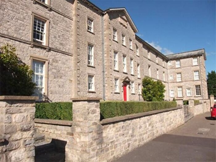 2 Bedroom Property To Rent In Bowditch Close, Shepton Mallet, BA4