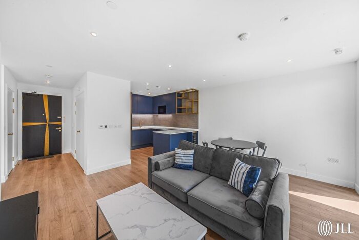 1 Bedroom Flat To Rent In Waterview House, Grand Union, Wembley, HA0