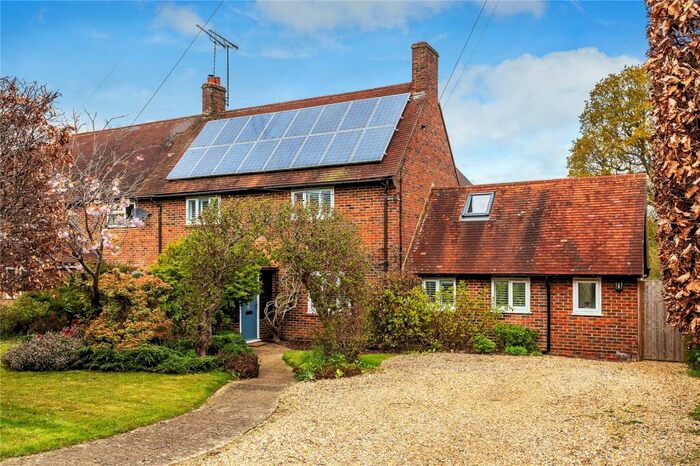 3 Bedroom Semi-Detached House For Sale In Turners Mead, Chiddingfold, Godalming, Surrey, GU8